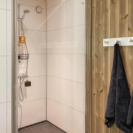 Vakantiehuis Amazing In With Wifi Nordfjordeid